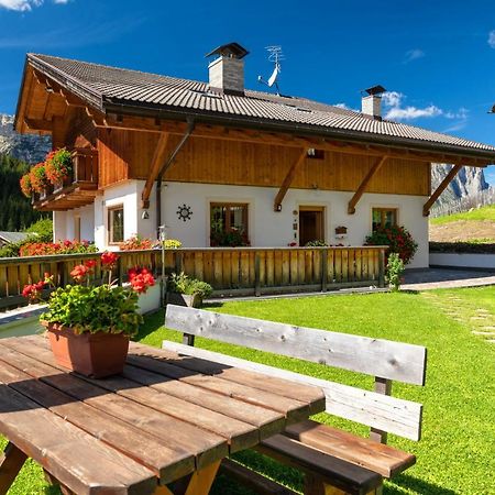 Ciasa Odlana Apartment Сан Касиано Екстериор снимка